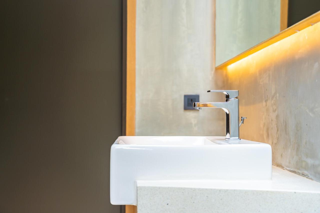 Hotel Multitech Premium Chandīgarh Zewnętrze zdjęcie